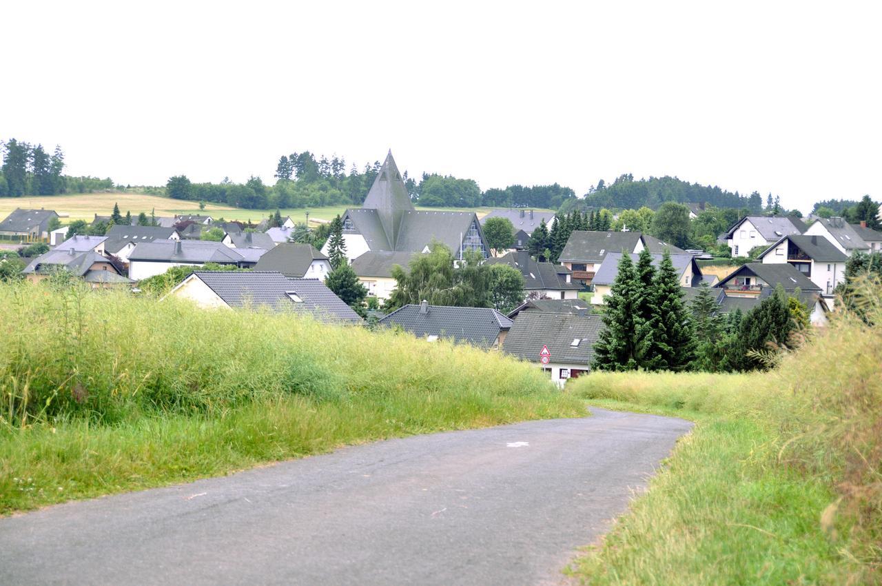 Hotel Eifelperle Laubach  Bagian luar foto